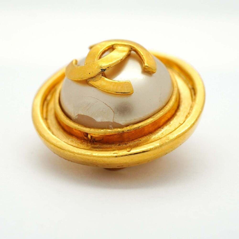 CHANEL Gold Pearl Logo Earrings - Picture 7 of 8